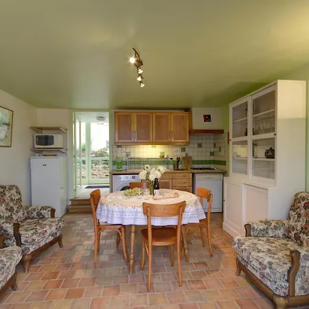 Renove Avec Terrasse, Parking Et Randonnees Proches - Calme Assure - Fr-1-496-201 Montagny (Loire)