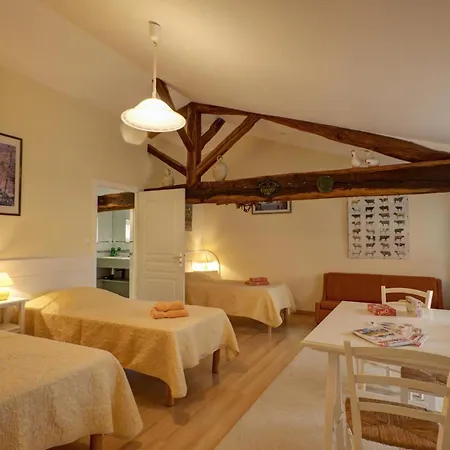 Renove Avec Terrasse, Parking Et Randonnees Proches - Calme Assure - Fr-1-496-201 Semesterbostad Montagny (Loire)
